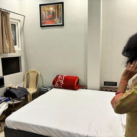 Holy City Inn Varanasi Ngoại thất bức ảnh