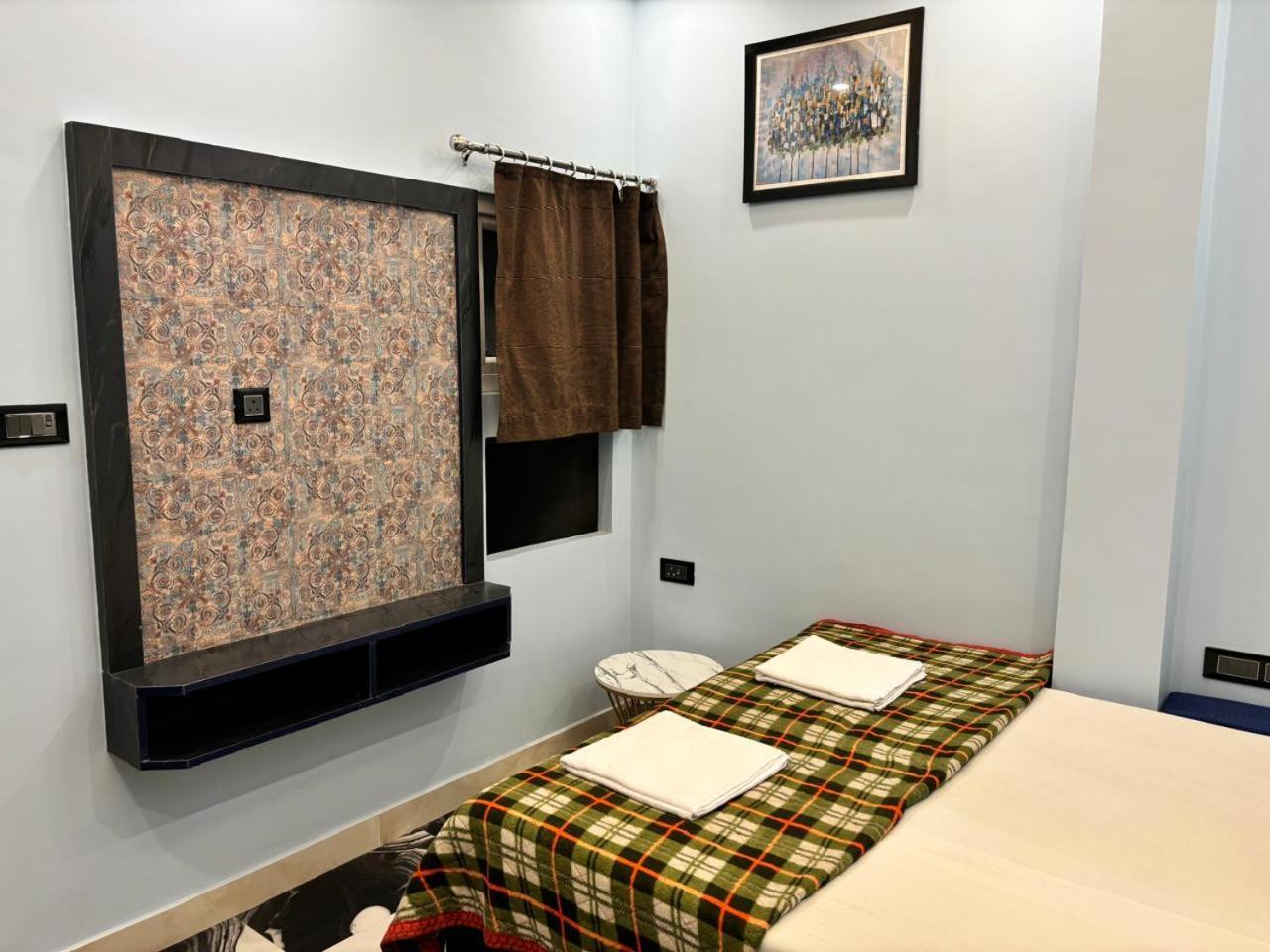 Holy City Inn Varanasi Ngoại thất bức ảnh