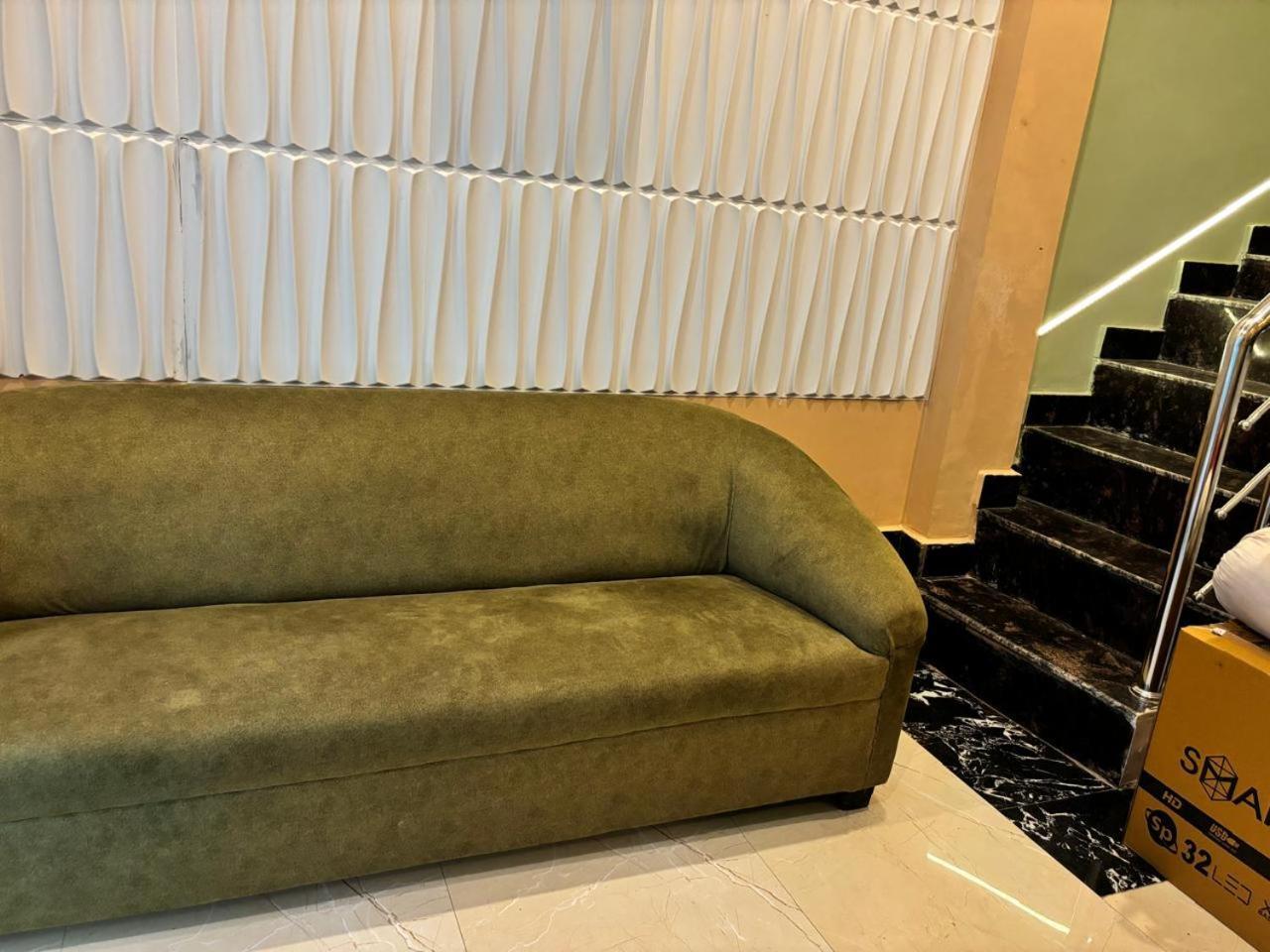 Holy City Inn Varanasi Ngoại thất bức ảnh