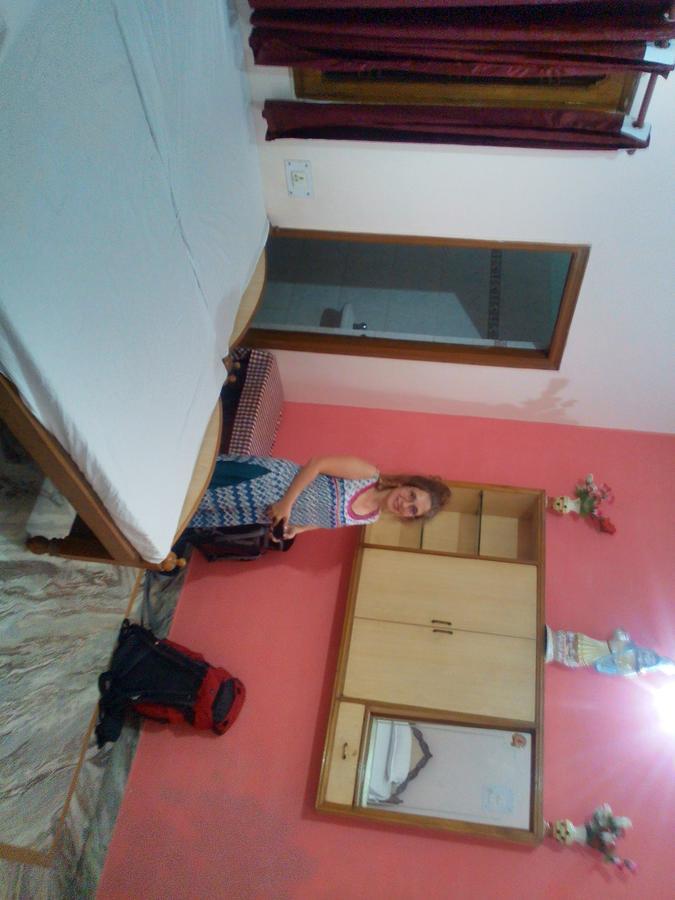 Holy City Inn Varanasi Ngoại thất bức ảnh